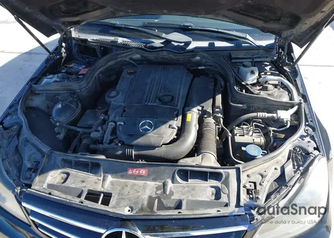 2014 Mercedes-Benz C 250 Sport из США, поврежденный, VIN WDDGF4HB7EA966069